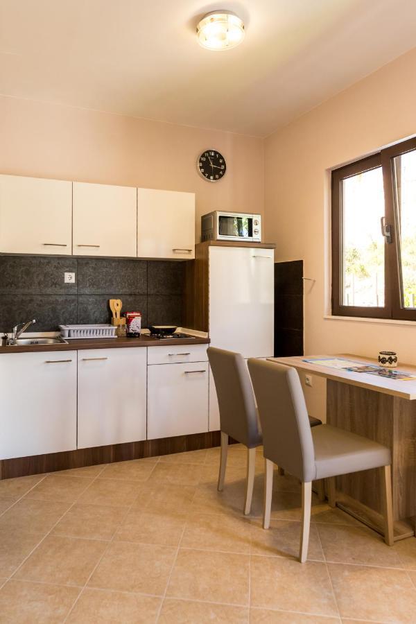 Villa Lovric Marina Esterno foto