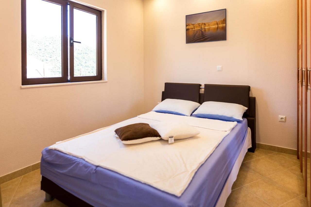 Villa Lovric Marina Esterno foto